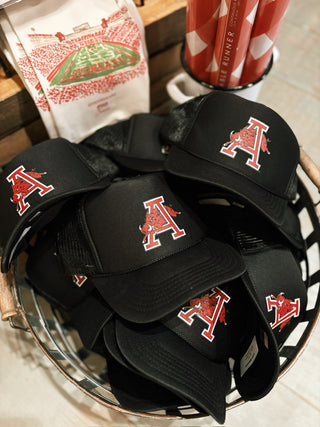 Throwback Hog Trucker Hat- Black