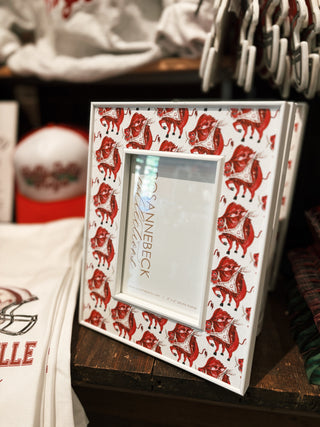 White Hand-painted Razorback Frame- 4x6