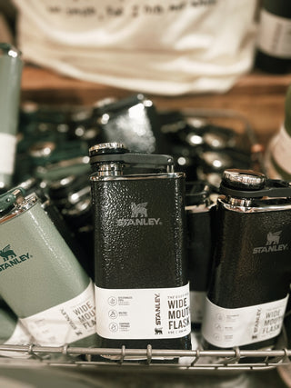 Stanley: Classic Easy Fill Wide Mouth Flask - Black