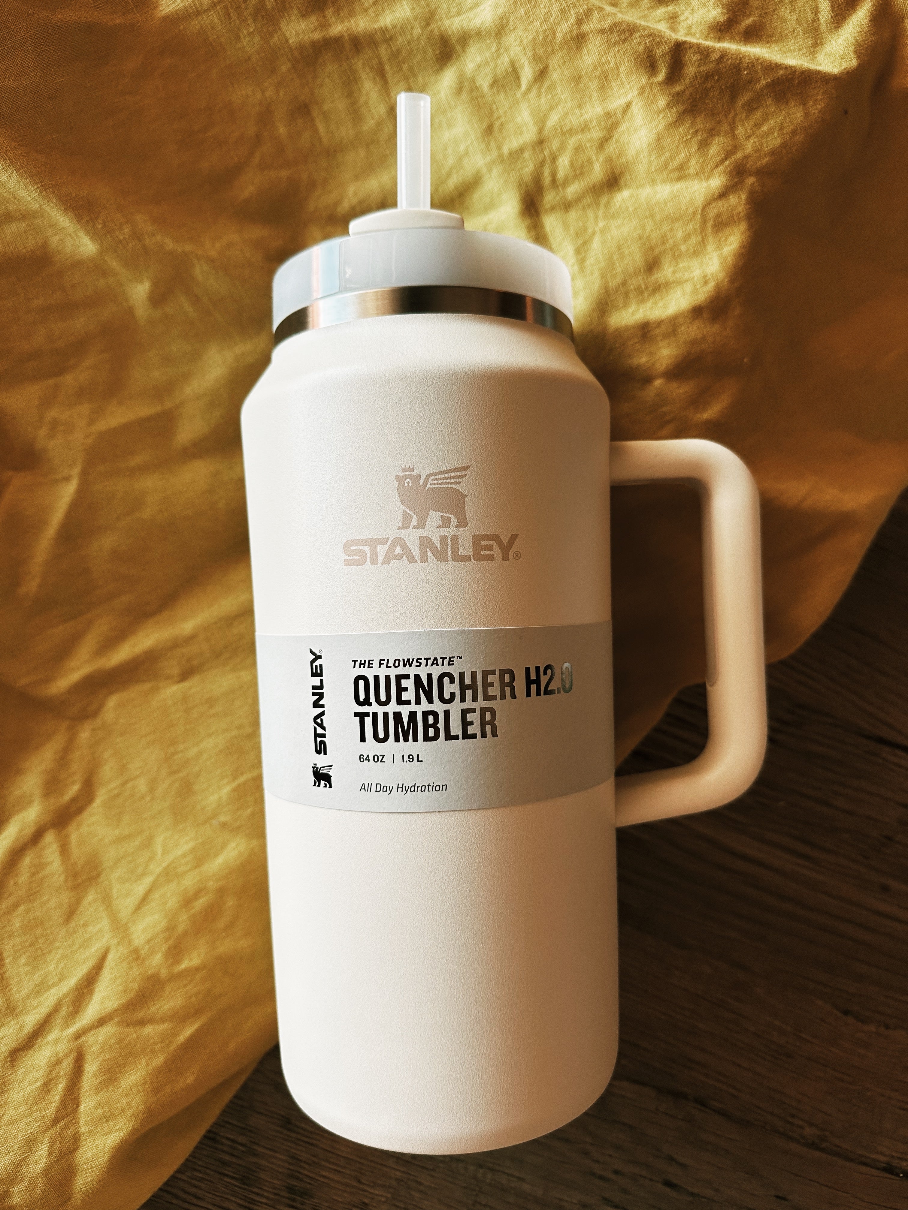 Stanley The Quencher H2.0 FlowState Tumble | 64 oz, Charcoal