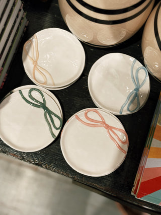 Stoneware Dish with Bow
