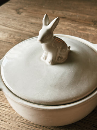 Rabbit Stoneware Baking Dish