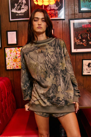BUCKETLIST INC - IT2594-CAMOBLANK | Real-Tree Camouflage Mock-Neck Sweatshirt: Camo / S/M-L/XL (3-3)