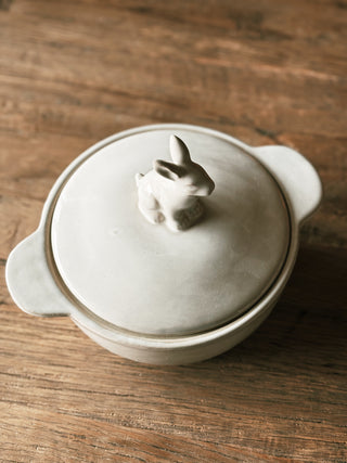 Rabbit Stoneware Baking Dish