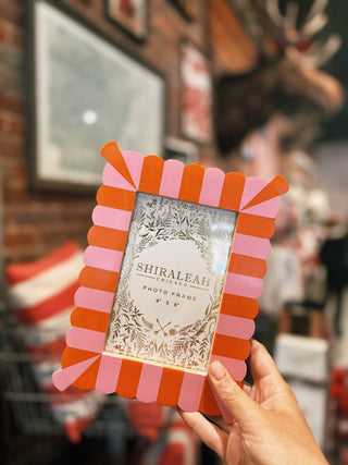 Wavy Striped Frame- Orange