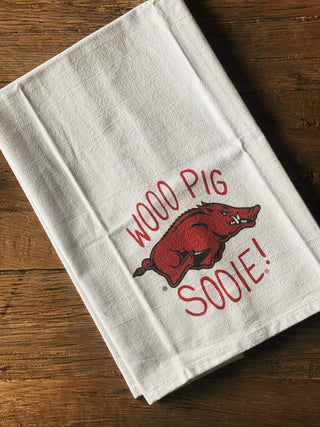 Arkansas Razorbacks Tea Towel Wooo Pig Sooie: With Towel Band