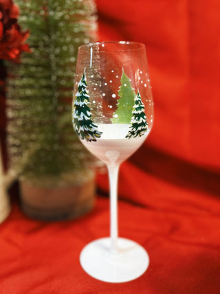 Snowy Pines Wine Glass