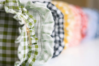 Gingham Ruffle Zipper Bag: Yellow