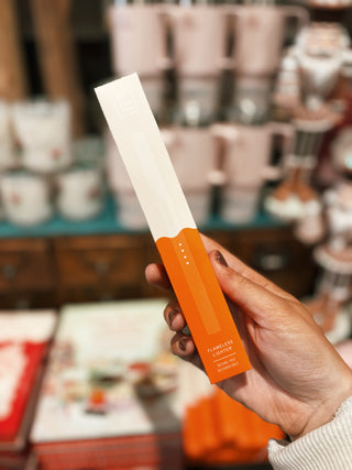 Flameless Rechargeable Lighter | Poppy