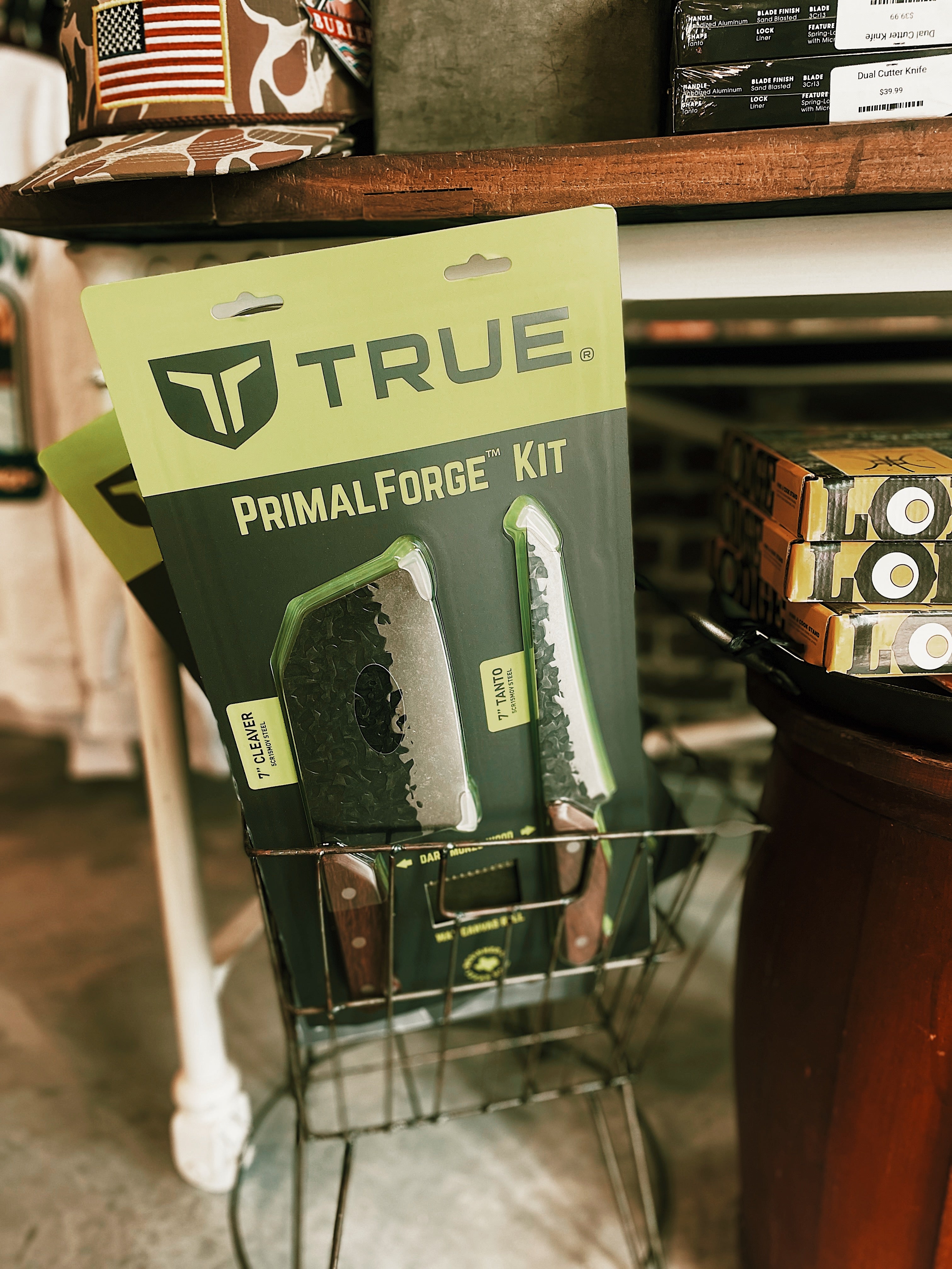 TRUE Primal Forge Knife Kit: Includes 6.5 Chopper, 7.25 Tanto, Outdoor  Kitchen Prep and Carving Knives in Waxed Canvas Roll, Silver 