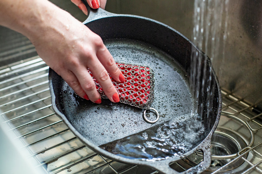 Lodge: Red Silicone + Chainmail Scrubbing Pad – citysupplyfayetteville