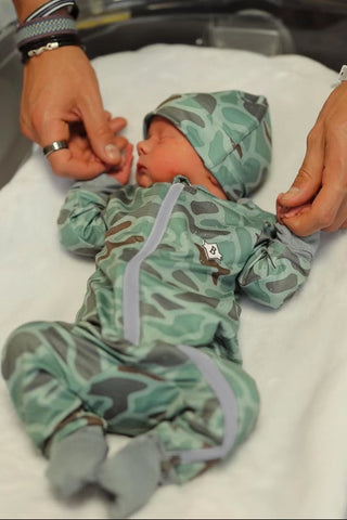 Burlebo: Full Zip Onesie - Retro Duck Camo